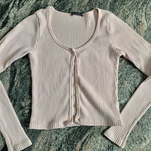 Brandy Melville cropped knitted top in light pink